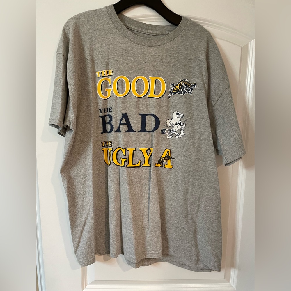 Men’s Military gray funny shirt sleeved t-shirt. Size XXL.